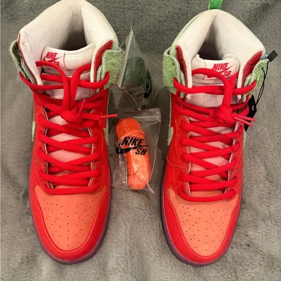 Nike SB Dunk High Strawberry Cough (Special Box) CE7093-600 OG All 13M New DS - Picture 6 of 15